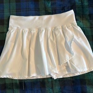 Joy Lab Tennis Skort. Excellent condition. Injured knee, barely worn!